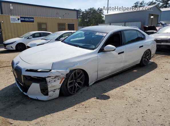 WBA33EH05TCW27220 2026 BMW 7 SERIES White VIN კოდის სტიკერის ხედი