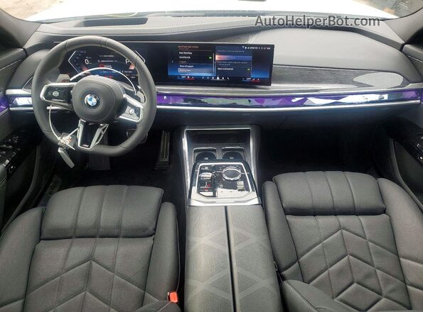 WBA33EJ01TCW60211 2026 BMW 7 SERIES White Вид панелі приладів