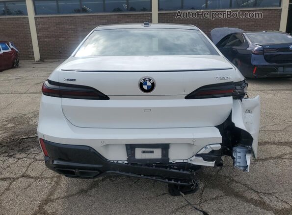 WBA33EJ01TCW60211 2026 BMW 7 SERIES White Вид наклейки з VIN-кодом