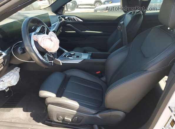 WBA43DA02TCW64346 2026 BMW 4 SERIES White Front interior view