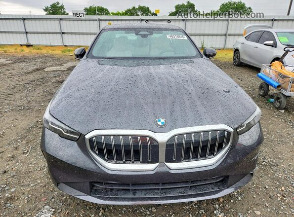 WBA43FJ01RCS76965 2024 BMW 5 SERIES Black Դիմացի տեսք