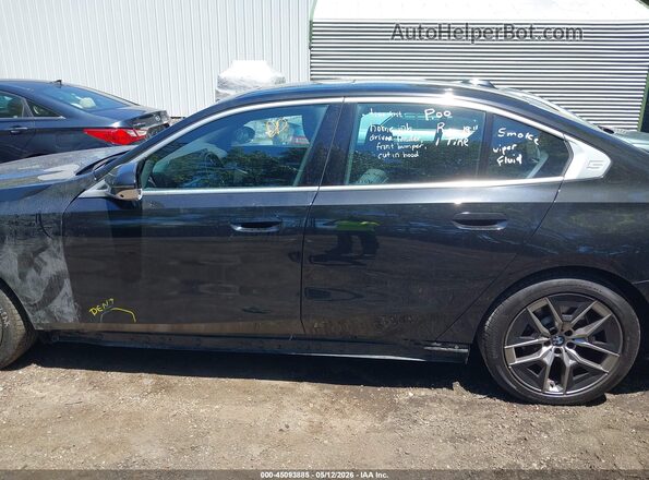 WBA43FJ02TCV65487 2026 BMW 5 SERIES Black სალონის 360-გრადუსიანი ხედი