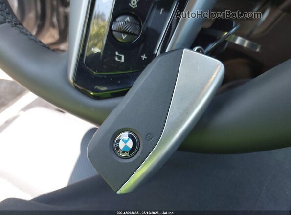 WBA43FJ02TCV65487 2026 BMW 5 SERIES Black წინა პანელის ხედი