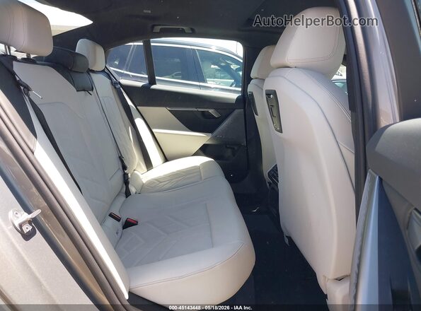 WBA43FJ07RCR24518 2024 BMW 5 SERIES Silver VIN კოდის სტიკერის ხედი