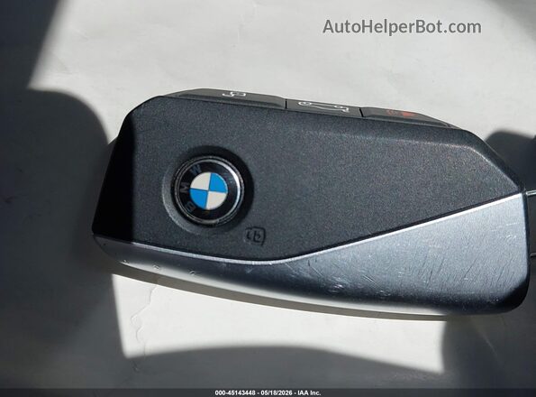 WBA43FJ07RCR24518 2024 BMW 5 SERIES Silver წინა პანელის ხედი