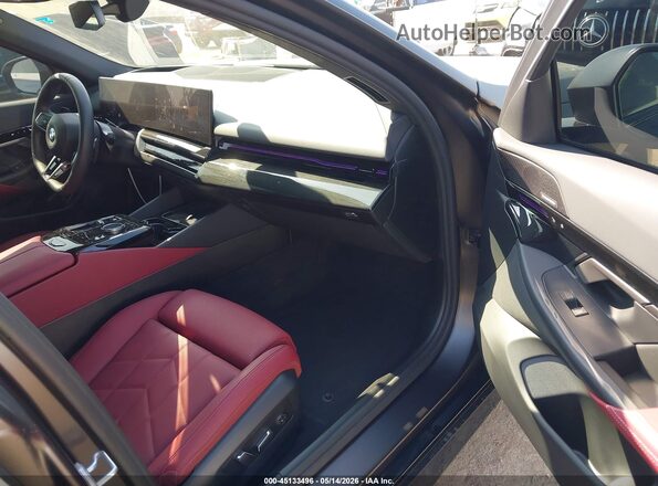 WBA43FJ09SCU39383 2025 BMW 5 SERIES Dark Blue Front interior view