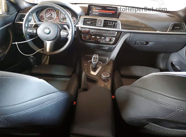 WBA4W3C05LFJ19822 2020 BMW 4 SERIES Gray Vista del salpicadero