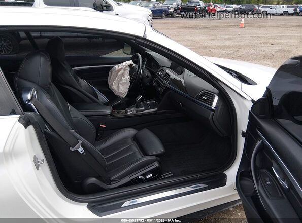 WBA4Z1C54JEC60605 2018 BMW 4 SERIES Белый Вид салона спереди