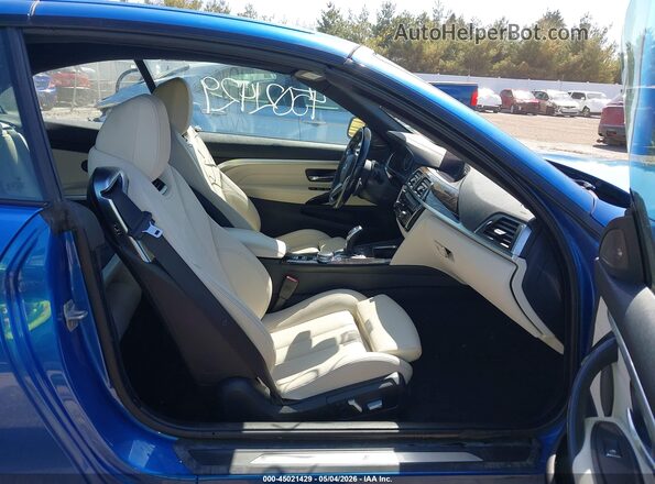 WBA4Z7C58JED48009 2018 BMW 4 SERIES Синий Вид салона спереди