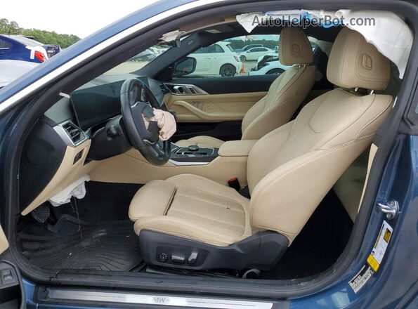WBA53AP05RCP10691 2024 BMW 4 SERIES Blue Vista interior delantera