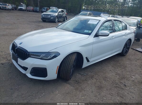 WBA53BH03PCM97533 2023 BMW 5 SERIES White Vista tres cuartos delantera izquierda