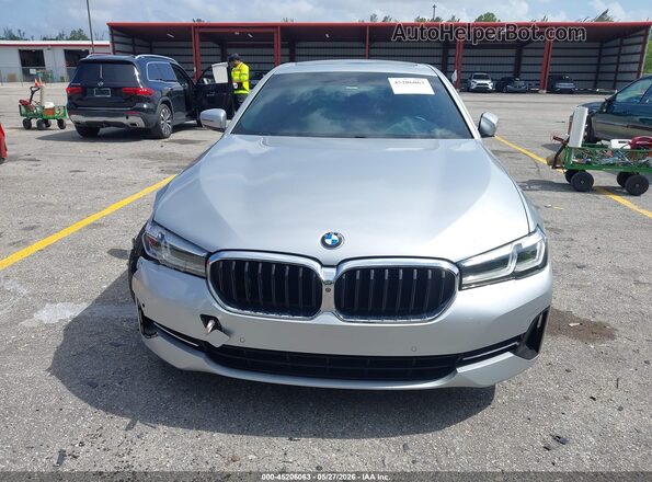 WBA53BH06MWW95193 2021 BMW 5 SERIES Silver Vista del cuadro de instrumentos