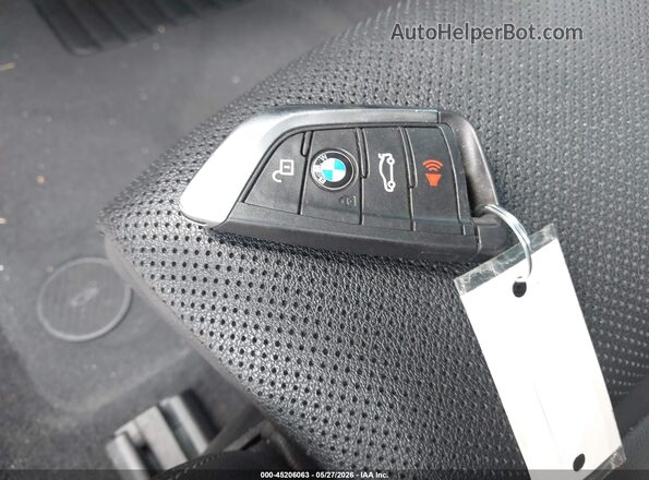 WBA53BH06MWW95193 2021 BMW 5 SERIES Silver Vista del salpicadero