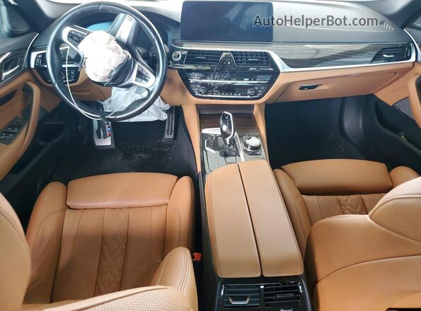 WBA53BJ02MWX29902 2021 BMW 5 SERIES Gray Widok deski rozdzielczej