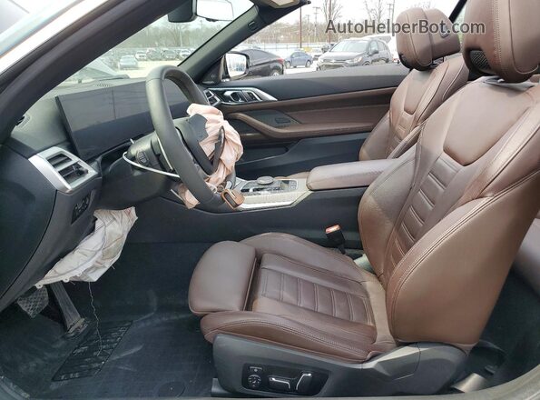 WBA53DB08SCT92306 2025 BMW 4 SERIES Gray Vista interior delantera