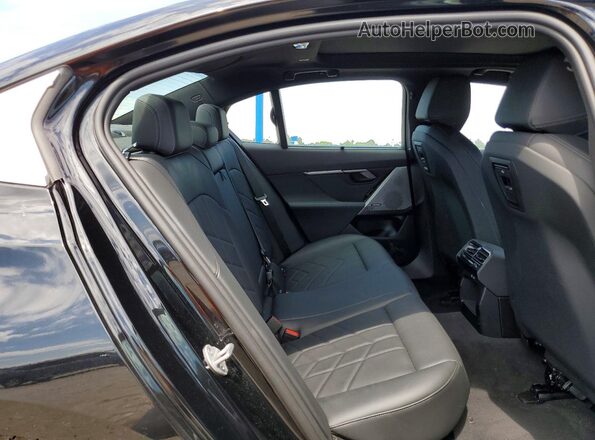 WBA53FJ04TCX42366 2026 BMW 5 SERIES Черный Вид задних сидений