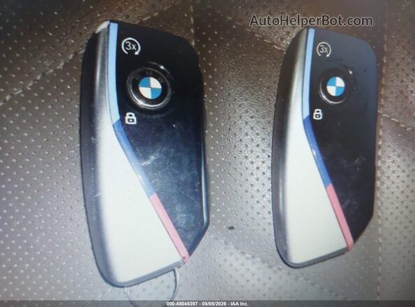 WBA53FJ06RCR17256 2024 BMW 5 SERIES Черный Вид панели приборов