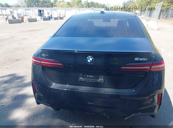 WBA53FJ06RCR17256 2024 BMW 5 SERIES Черный 