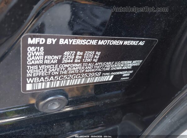 WBA5A5C52GG353958 2016 BMW 5 SERIES Black Вид підкапотного простору