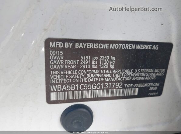 WBA5B1C55GG131792 2016 BMW 7 SERIES White Widok komory silnika