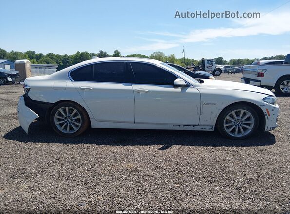 WBA5B3C58GG259455 2016 BMW 5 SERIES White Rear interior view
