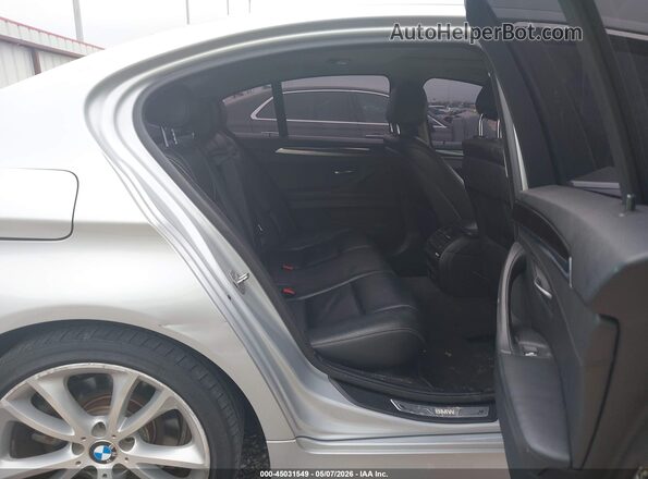 WBA5B3C59GG260288 2016 BMW 5 SERIES Silver Widok naklejki z numerem VIN