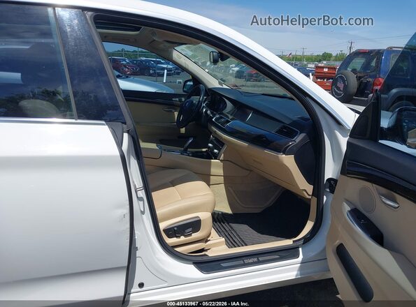 WBA5M4C50GD186826 2016 BMW 5 SERIES White Սալոնի դիմացի տեսք