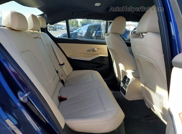 WBA5R1C53KAJ99676 2019 BMW 3 SERIES Blue Vista de los asientos traseros