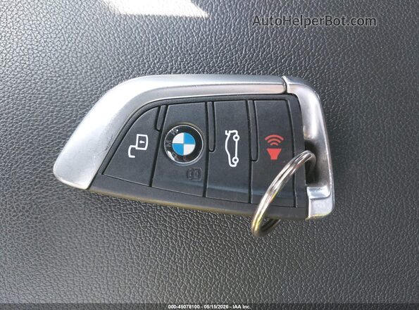 WBA5R7C53KFH26768 2019 BMW 3 SERIES Silver Dashboard view