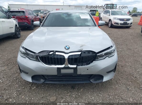 WBA5R7C53KFH26768 2019 BMW 3 SERIES Silver Instrument cluster view