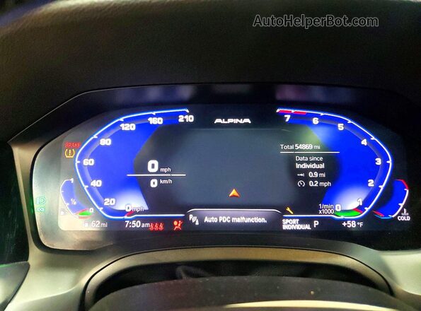 WBA5U9C04LA380109 2020 BMW M3 Белый Вид щитка приборов