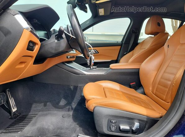 WBA5U9C07LAF54533 2020 BMW M3 Синий Вид салона спереди