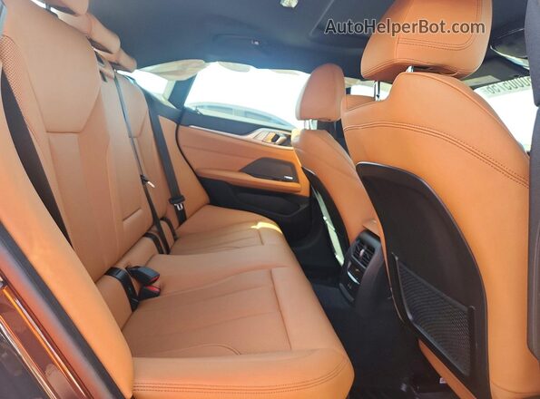 WBA63AV07PFP02899 2023 BMW 4 SERIES Gray Vista de los asientos traseros