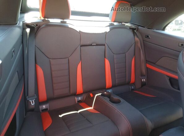 WBA63DB09TCW54937 2026 BMW M4 Белый Вид задних сидений