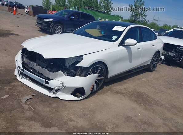 WBA63FJ01TCV47667 2026 BMW 5 SERIES White Przód lewy