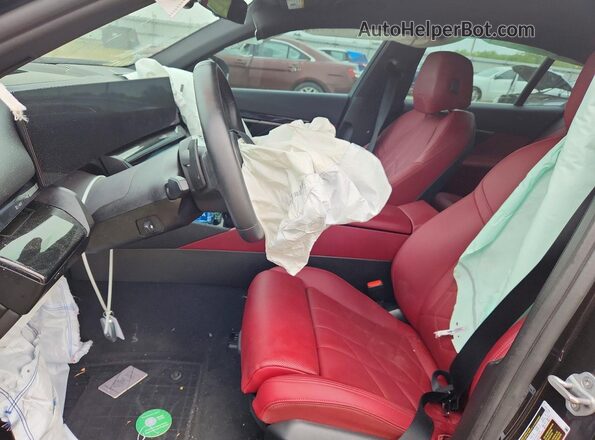 WBA63FJ09SCU20499 2025 BMW 5 SERIES Gray Front interior view