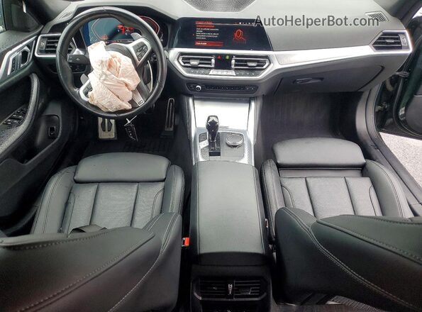 WBA73AV00PFN36231 2023 BMW 4 SERIES Green Widok deski rozdzielczej