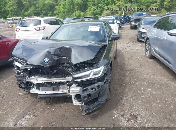 WBA73BJ04PCN29098 2023 BMW 5 SERIES Gray Vista tres cuartos delantera izquierda