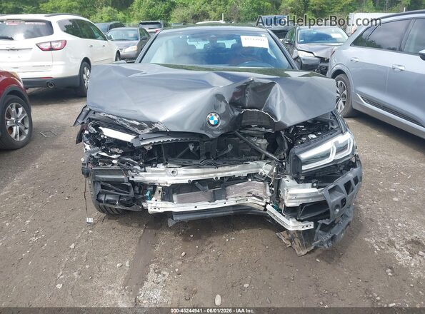 WBA73BJ04PCN29098 2023 BMW 5 SERIES Gray Vista del cuadro de instrumentos