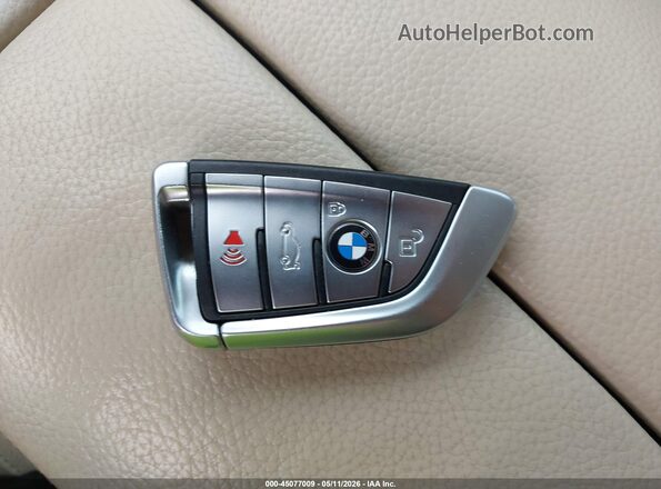 WBA7E2C51GG548266 2016 BMW 7 SERIES Cream Вид панелі приладів