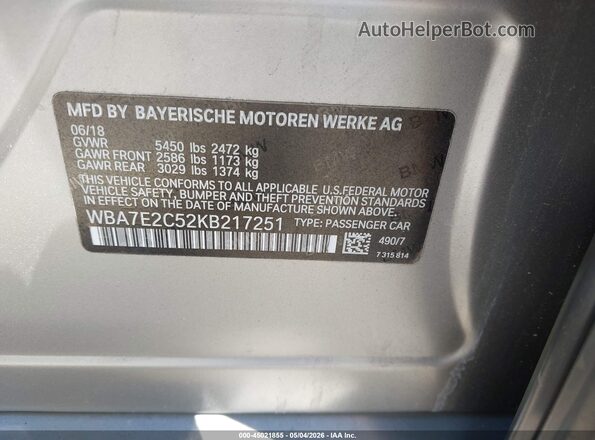 WBA7E2C52KB217251 2019 BMW 7 SERIES Silver Widok komory silnika