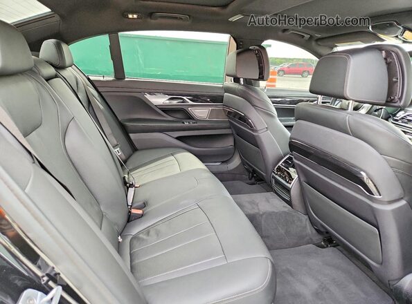 WBA7E2C56KB218015 2019 BMW 7 SERIES Black 