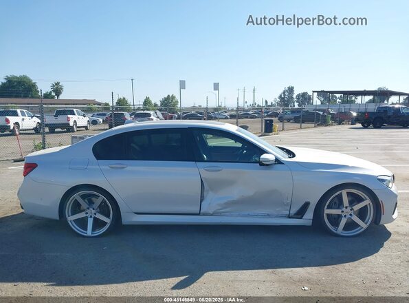 WBA7F0C50HGM20989 2017 BMW 7 SERIES White Սալոնի հետևի տեսք