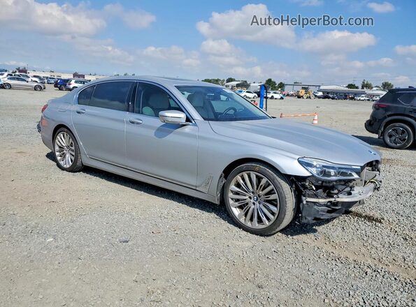 WBA7F0C52HGM21173 2017 BMW 7 SERIES Silver Przód prawy
