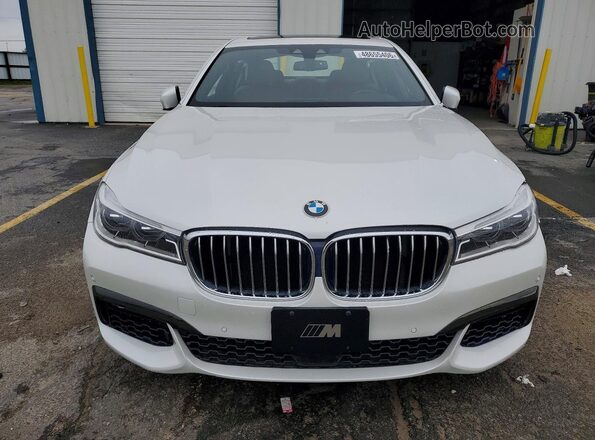 WBA7F2C50JB238093 2018 BMW 7 SERIES White Widok z przodu