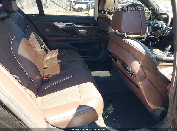 WBA7F2C54JB238713 2018 BMW ALPINA Black Вид наклейки з VIN-кодом
