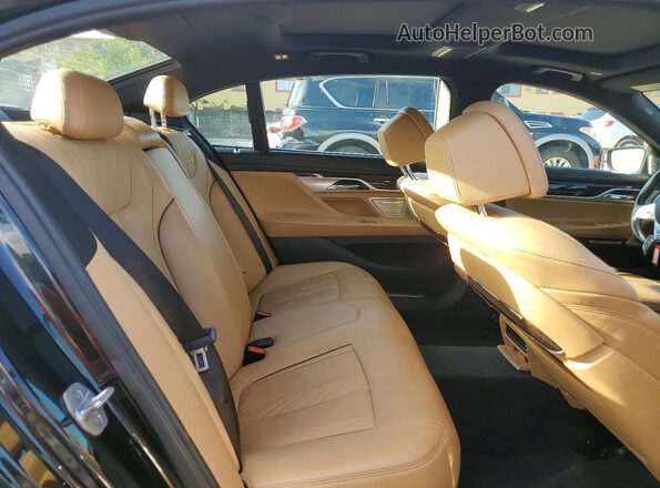 WBA7F2C57JG423745 2018 BMW 7 SERIES Black Rear seats view