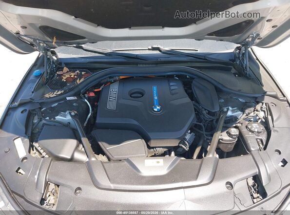 WBA7J2C58JG938137 2018 BMW 7 SERIES Silver Вид ззаду