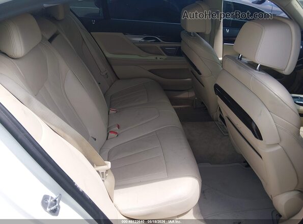 WBA7T2C01MCE58941 2021 BMW 7 SERIES White VIN կոդի պիտակի տեսք