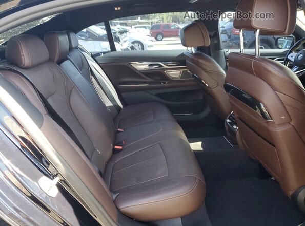 WBA7T2C05MCE98648 2021 BMW 7 SERIES Black Widok tylnych siedzeń